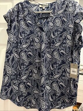 Chaus Navy and White Paisley Short-Sleeve Blouse
